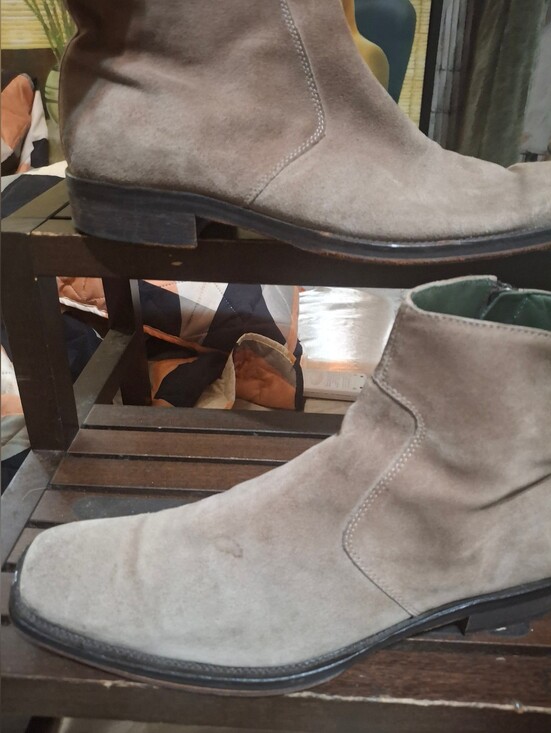 Men\'s Suede Chelsea Boots - Taupe Gray main image 7